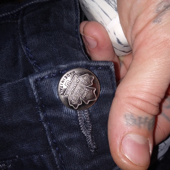 DSQUARED2 Skinny Jeans - Picture 6 of 9